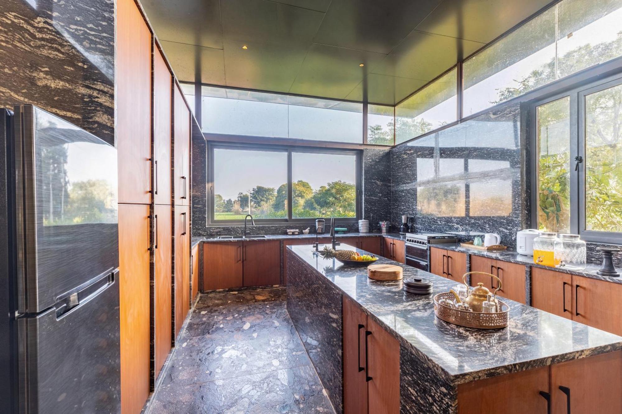 ג'איפור Elivaas Hari Bagh 4 Bhk Villa With Gaming Zone & Art Nook מראה חיצוני תמונה