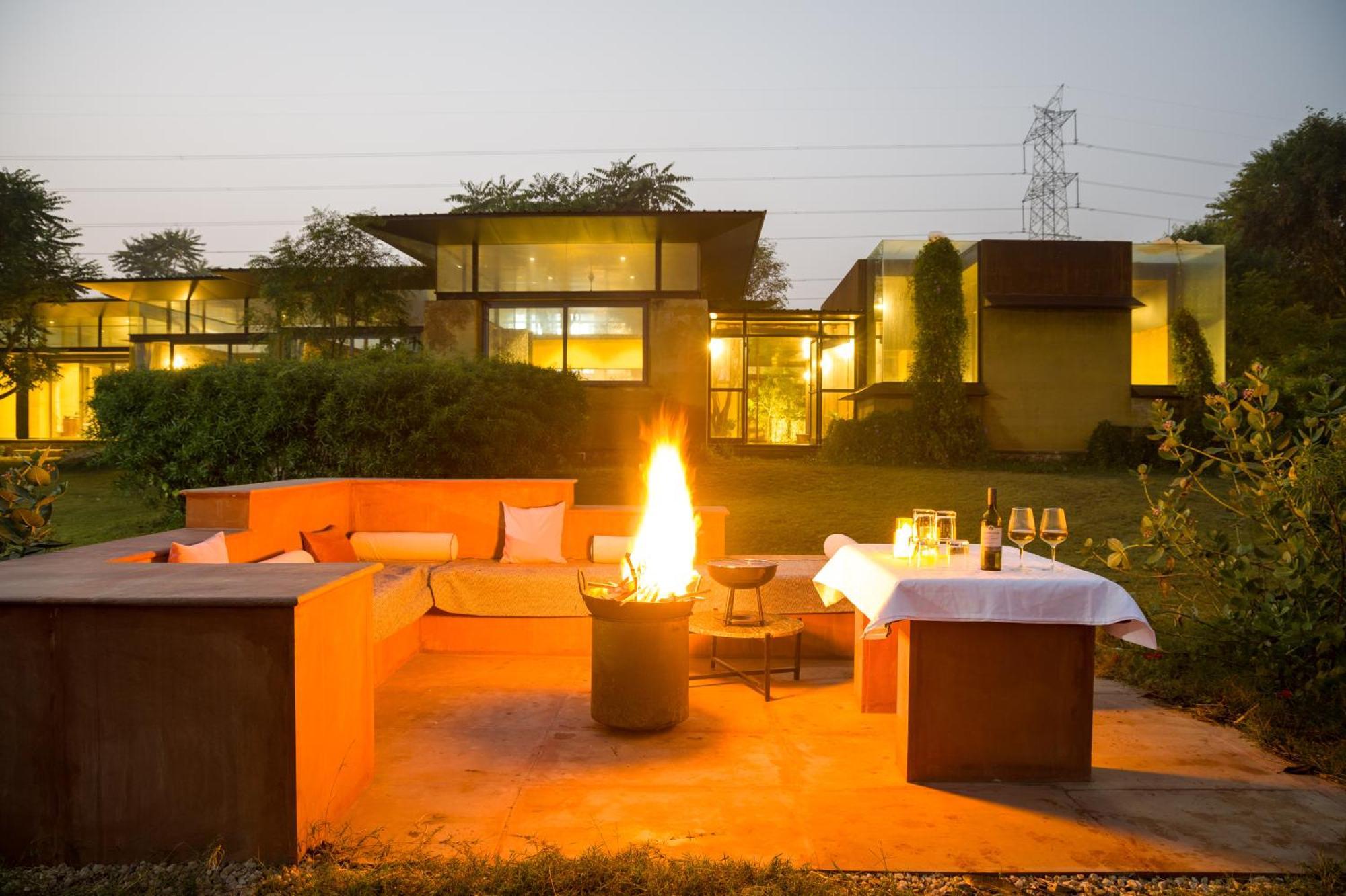 ג'איפור Elivaas Hari Bagh 4 Bhk Villa With Gaming Zone & Art Nook מראה חיצוני תמונה
